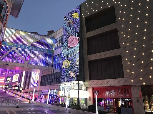 铭星灯光厂家专注商场户外led灯光幕墙外立面墙体灯画