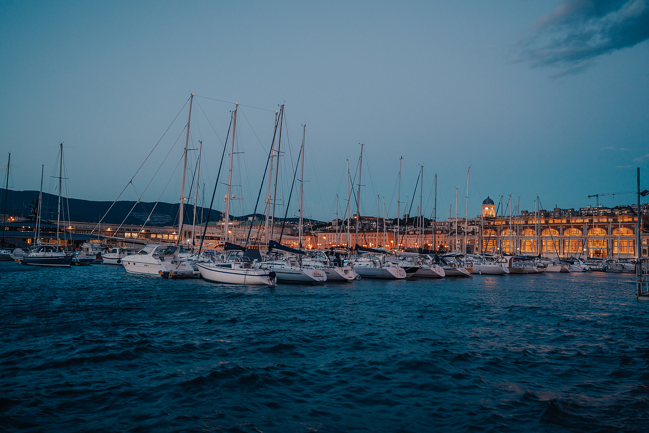 靴子国三日所见（图ZMTMzMjc3NDI4） - 人文/纪实摄影 - 站酷设计师胡金豪学叔原创素材 - 站酷ZCOOL