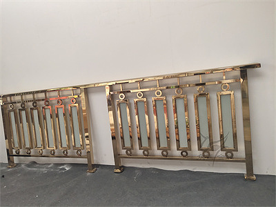 农村自建房不锈钢玻璃楼梯护栏 阳台围栏也可这款护栏