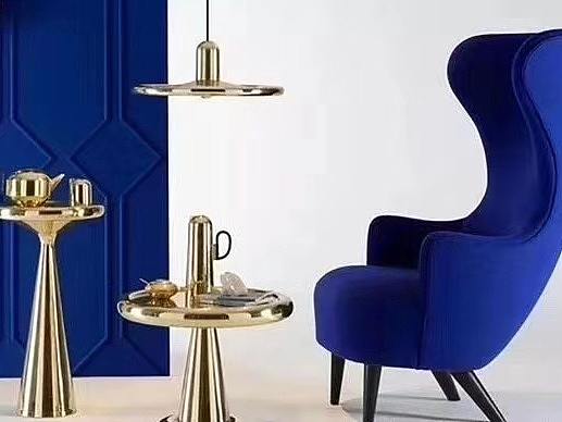 空寂、饱满——克莱因蓝