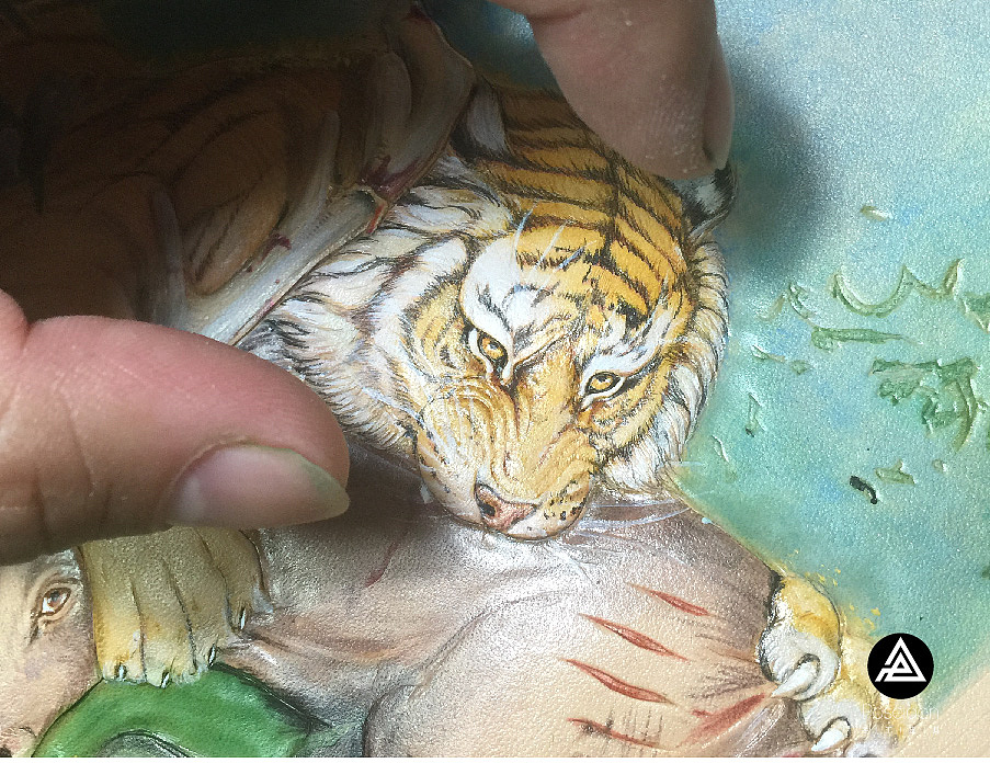 Poseidon臻 藏 私人订制-猛虎逐鹿（图ZNzg2MDY1NzI=） - 工艺品设计 - 站酷设计师945124原创素材 - 站酷ZCOOL