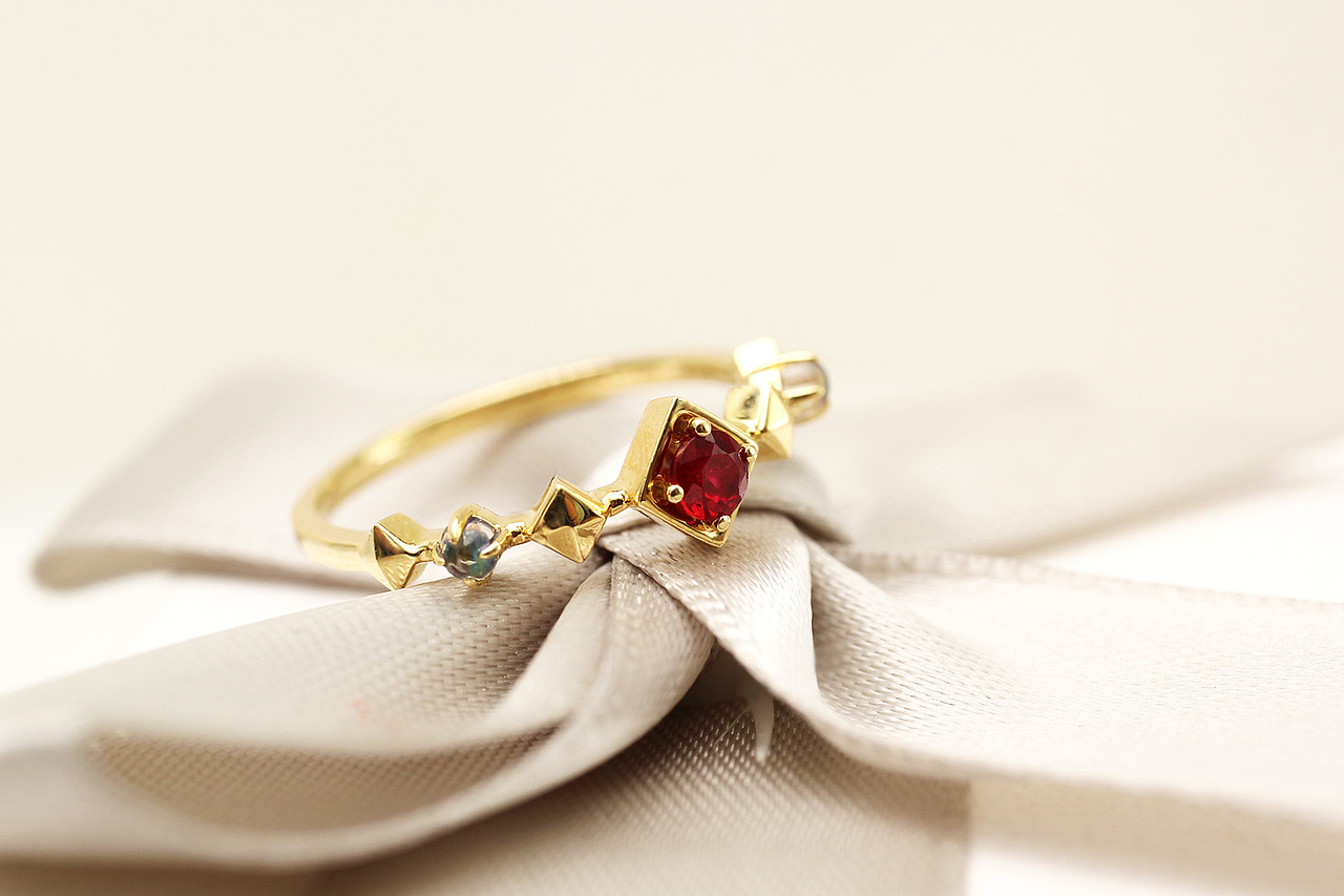 珠宝摄影 红宝石 鸽血石