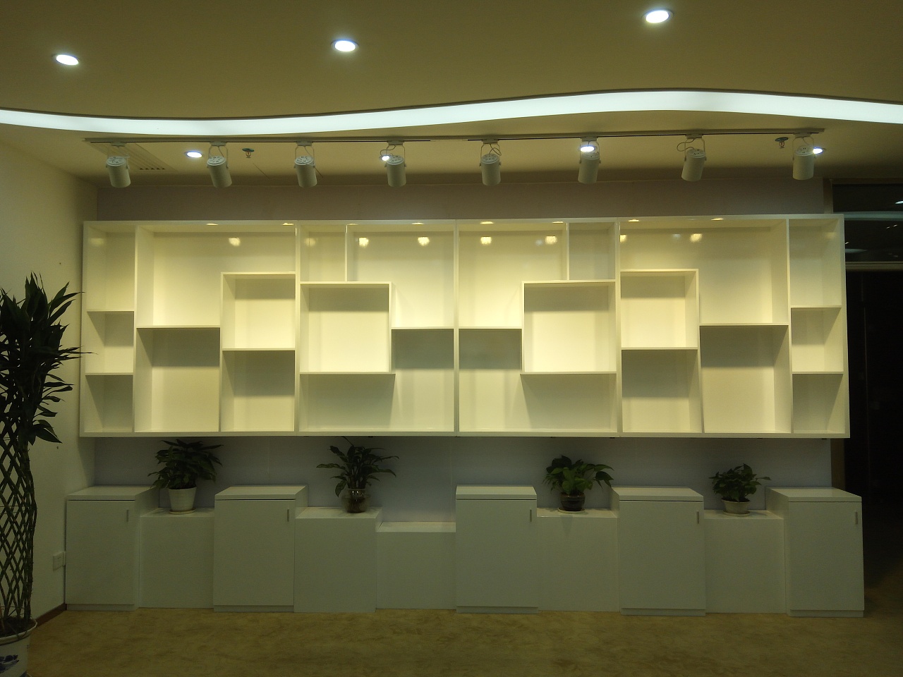 展示墙面尺寸设计展示柜顶面尺寸设计展示柜近照文化墙面材质企业文化