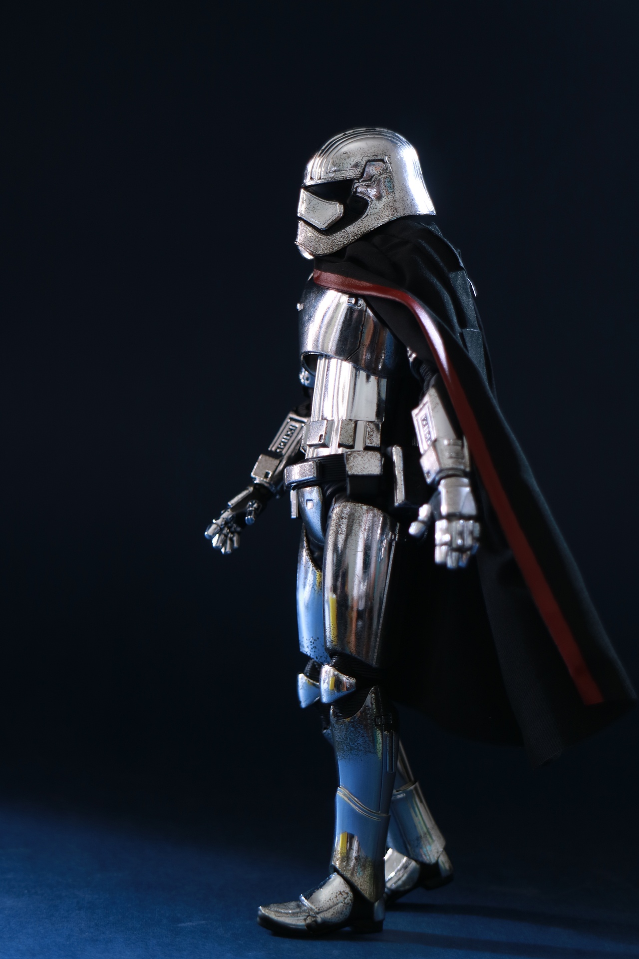 mafex 1/12 星球大战 原力觉醒 法斯马队长