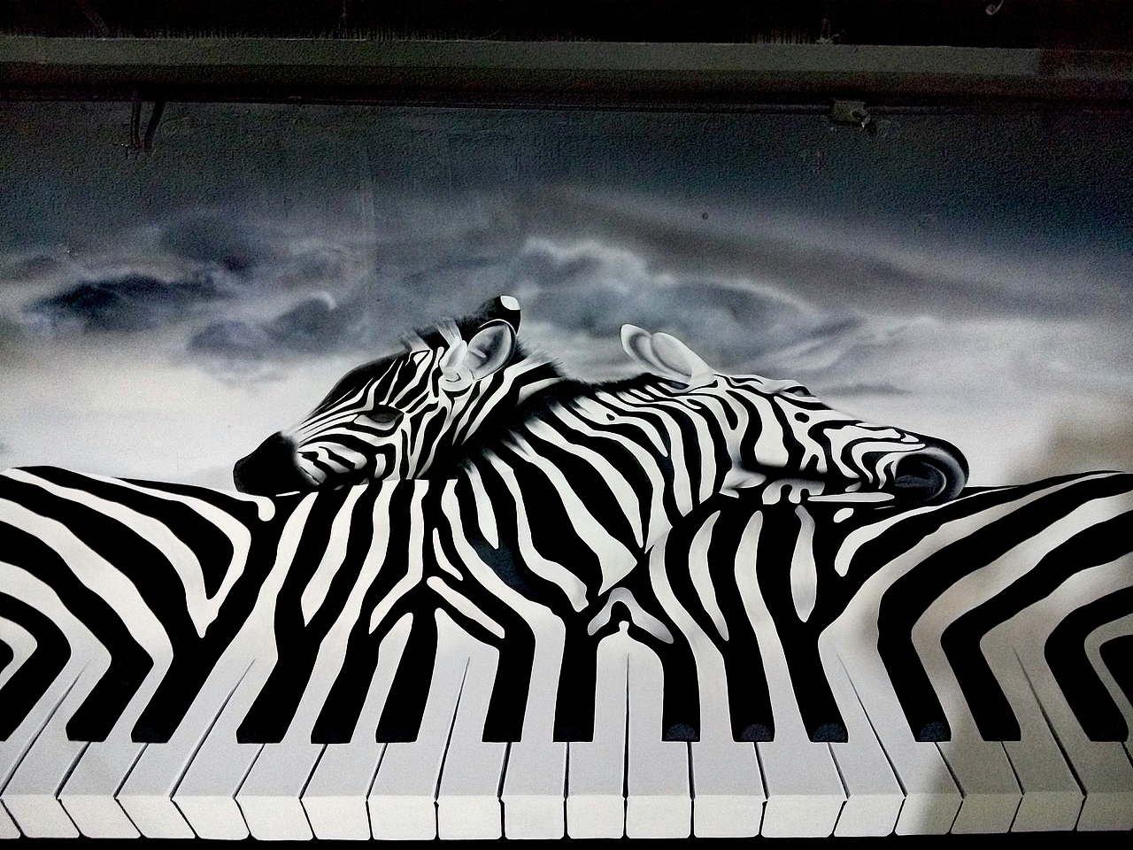 你绝对没有见过的重金属烤鱼店丨上玖壁画