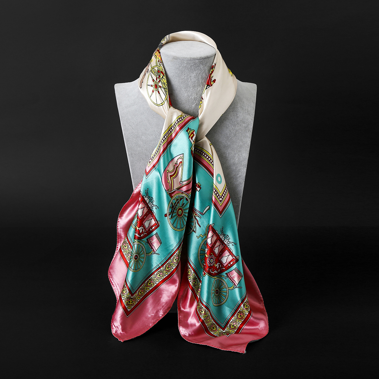 一条丝巾 可以搭配你衣橱里的所有基本款_时尚_环球网