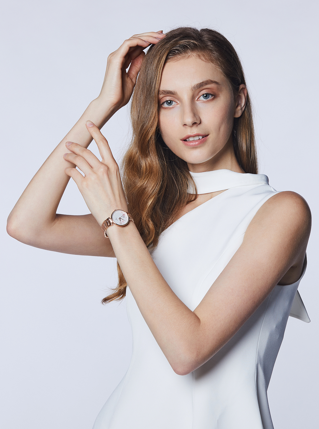 依波手表模特拍照图