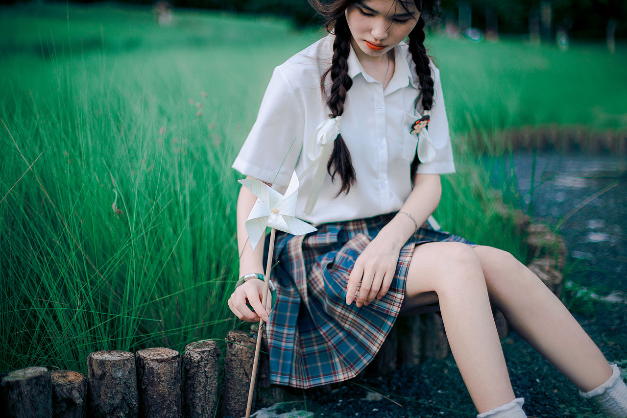 人像摄影 小清新 写真公园草地 JK人像（图ZMjYzOTc3Njg4） - 人像摄影 - 站酷设计师没欸原创素材 - 站酷ZCOOL
