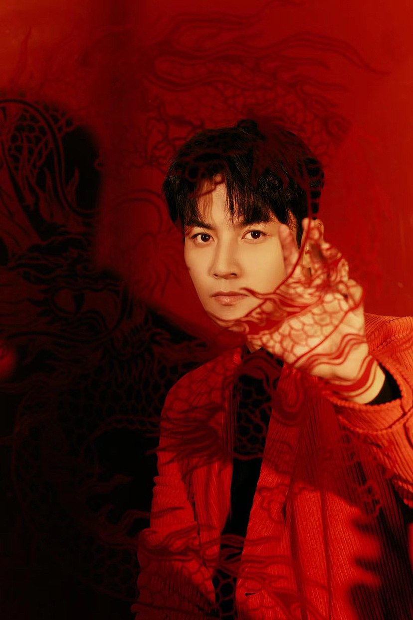 演员|刘昊宇 新年宣传照 与龙共舞