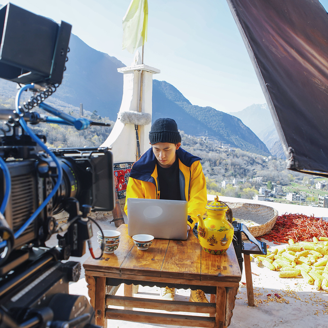 / 在大山里长大的小郑将少数民族数言保存下来