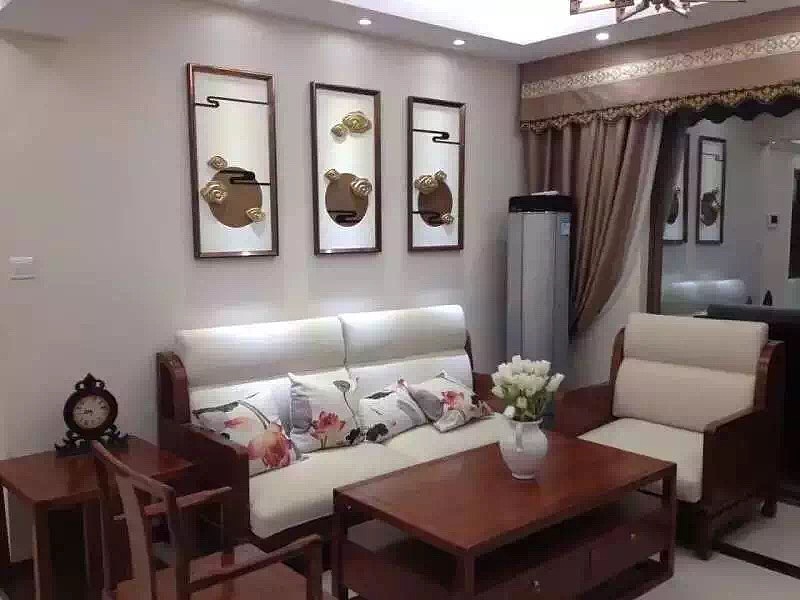 实木家具沙发背景搭配集恒软装绝配