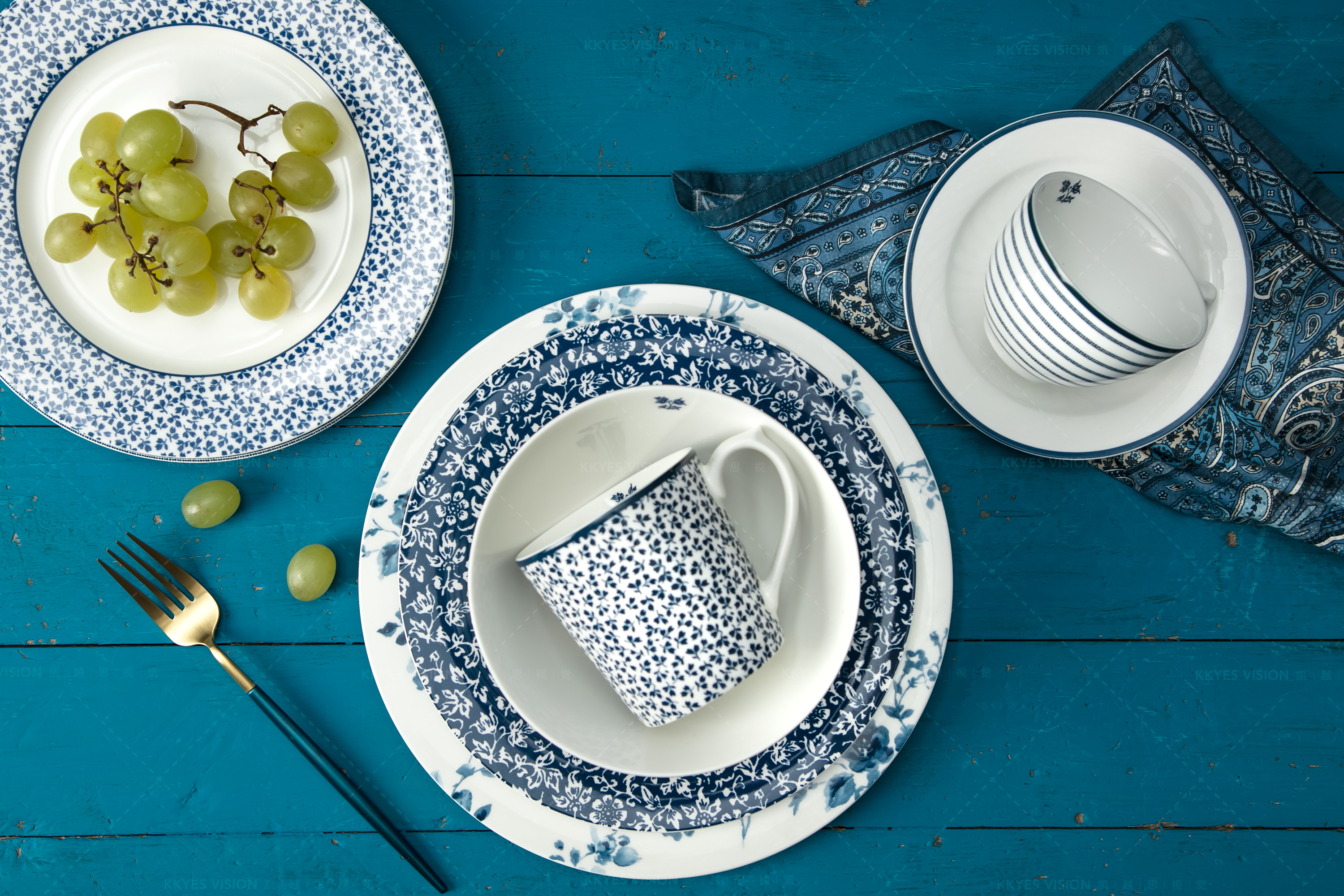 餐具 餐盘 瓷器 茶杯 青花瓷 静物拍摄南京商业摄影