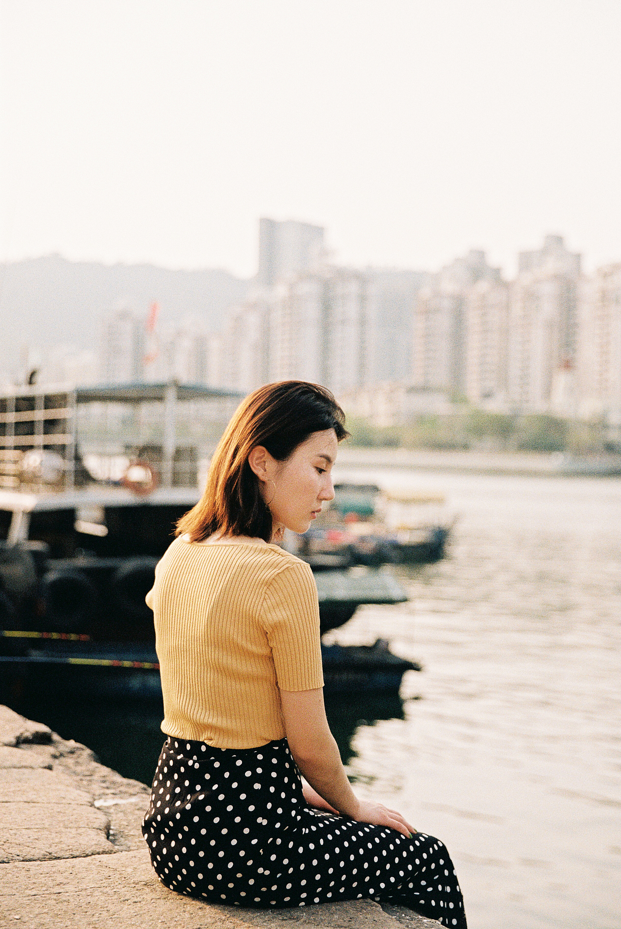 吹海风（图ZMTU1NDI5OTQw） - 人像摄影 - 站酷设计师未羊NAUIL原创素材 - 站酷ZCOOL