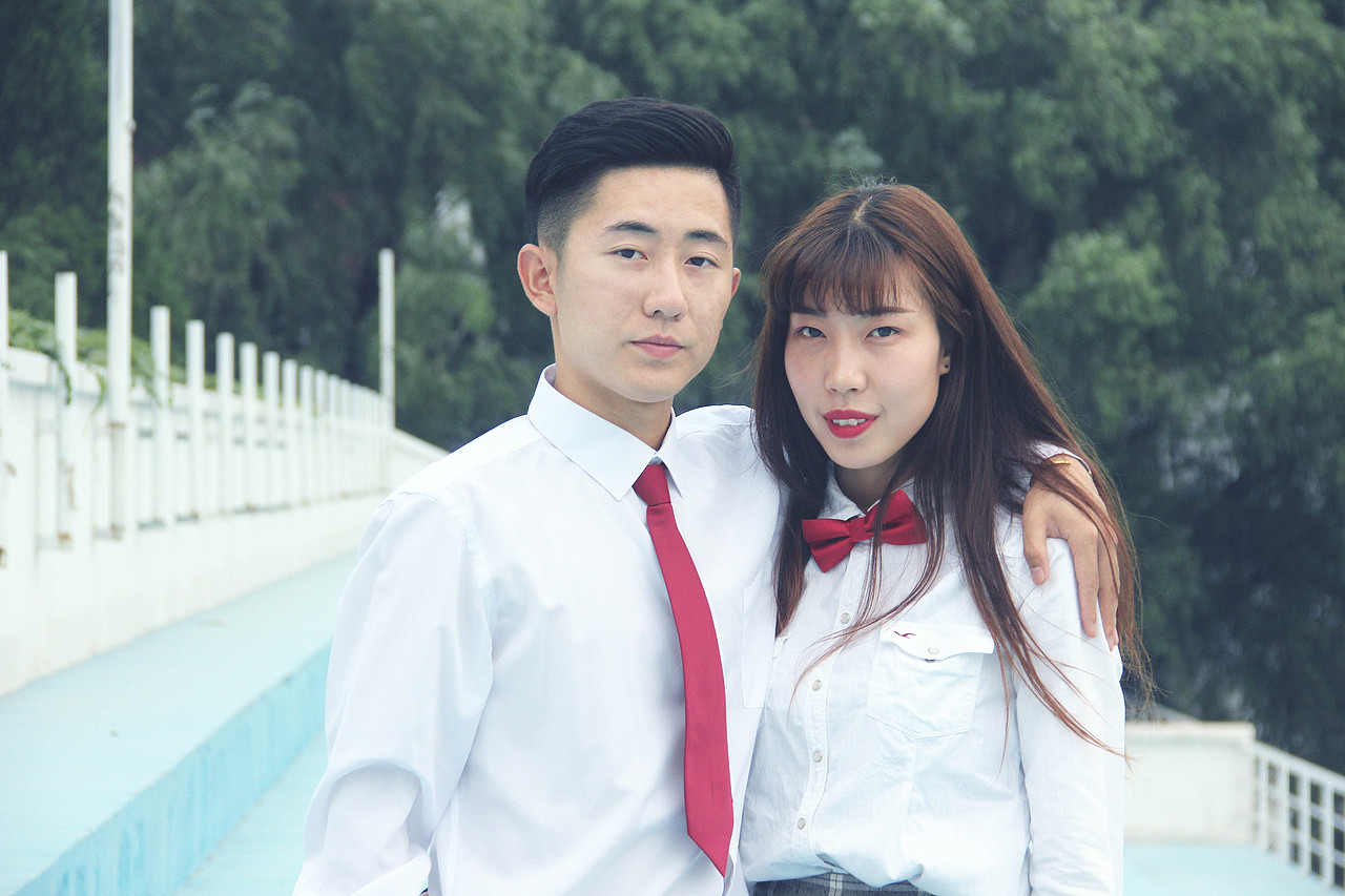 大学情侣毕业季写真