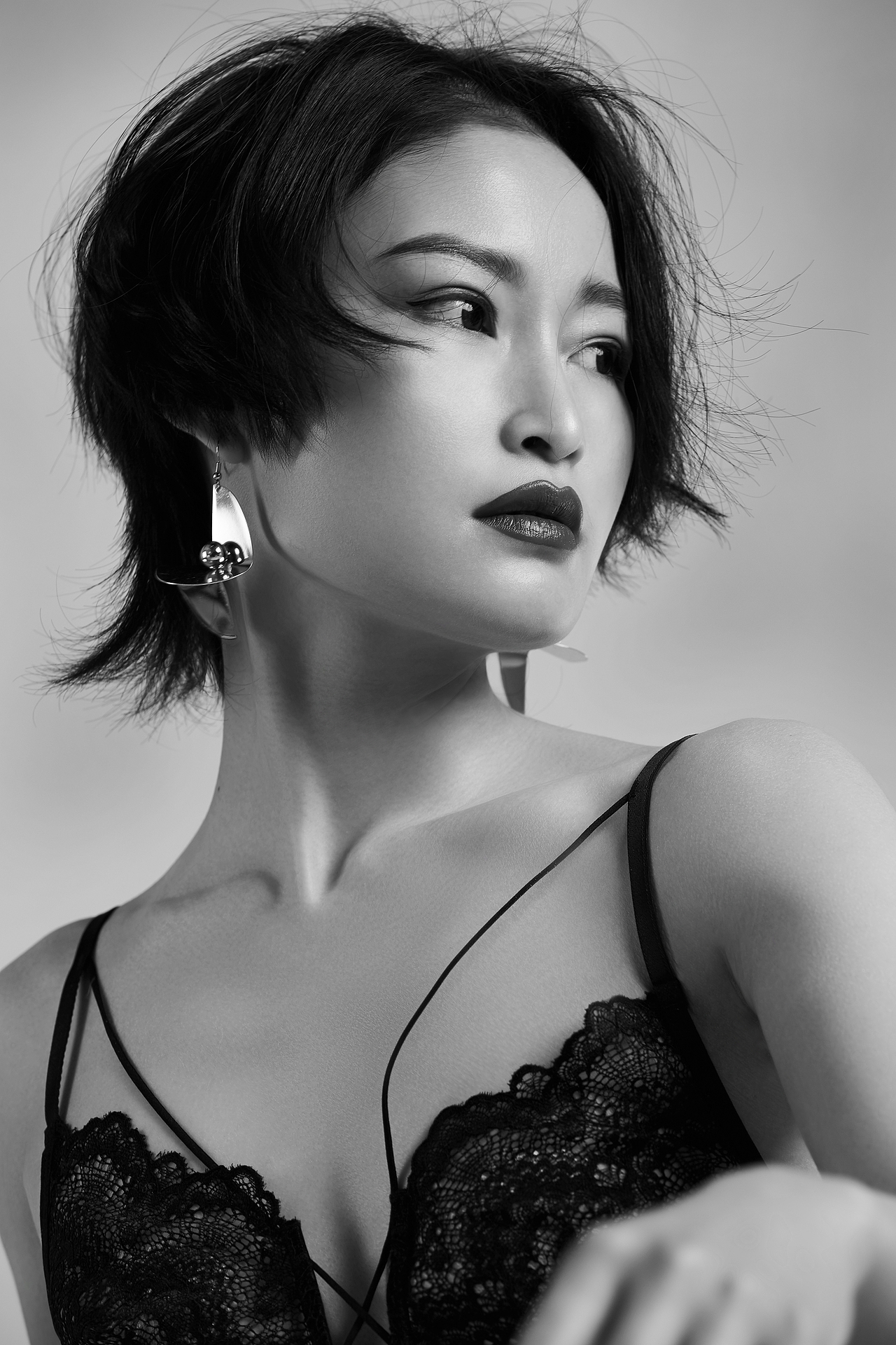 黑白商业人像摄影|Photo By Louise路君