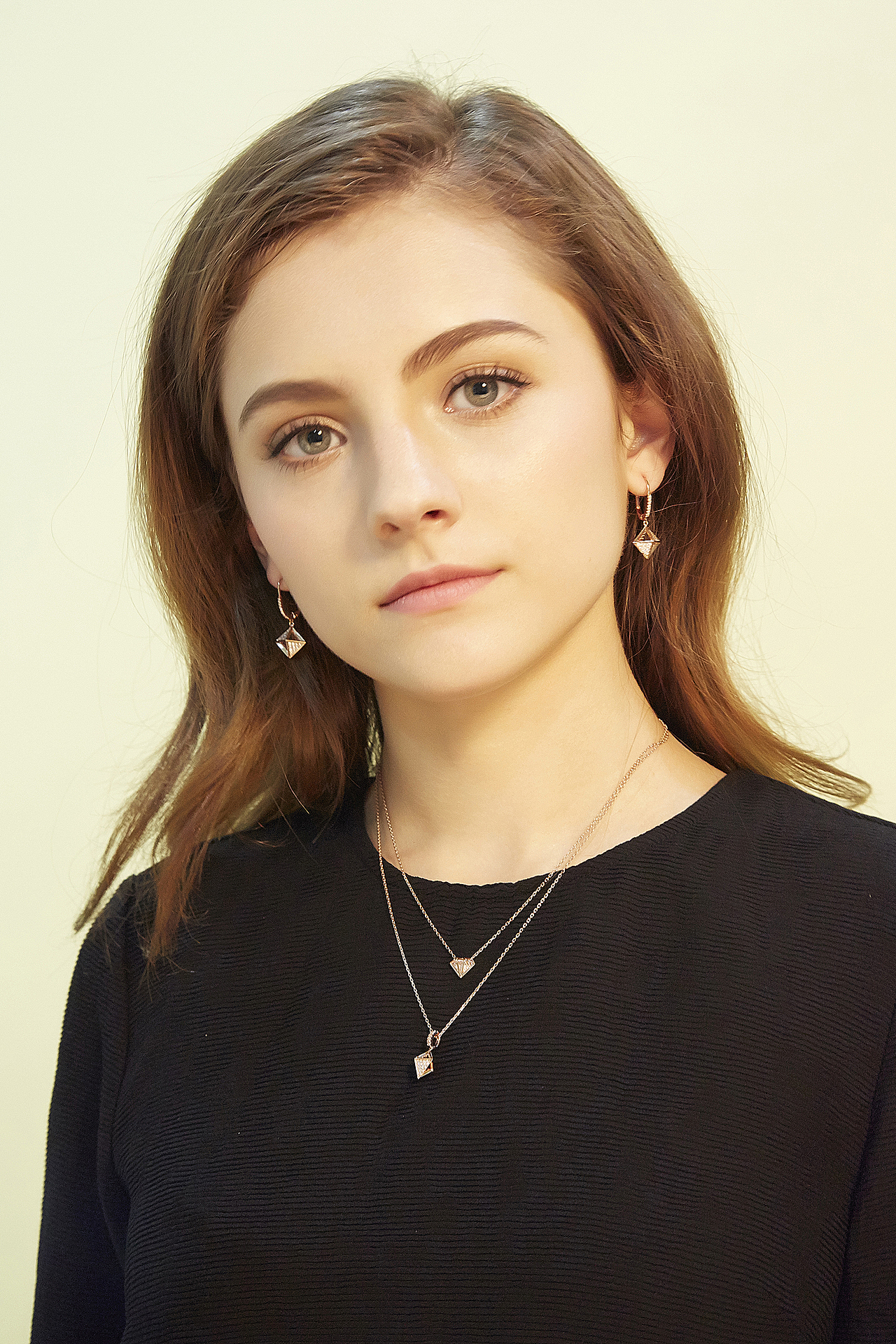 商业人像珠宝模特拍摄（图ZMTU1ODkyMzIw） - 人像摄影 - 站酷设计师商业摄影师陈剑波原创素材 - 站酷ZCOOL