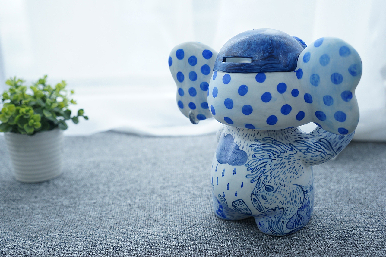 【瓷。象】 应朋友邀请给壹基金小象画的作品。