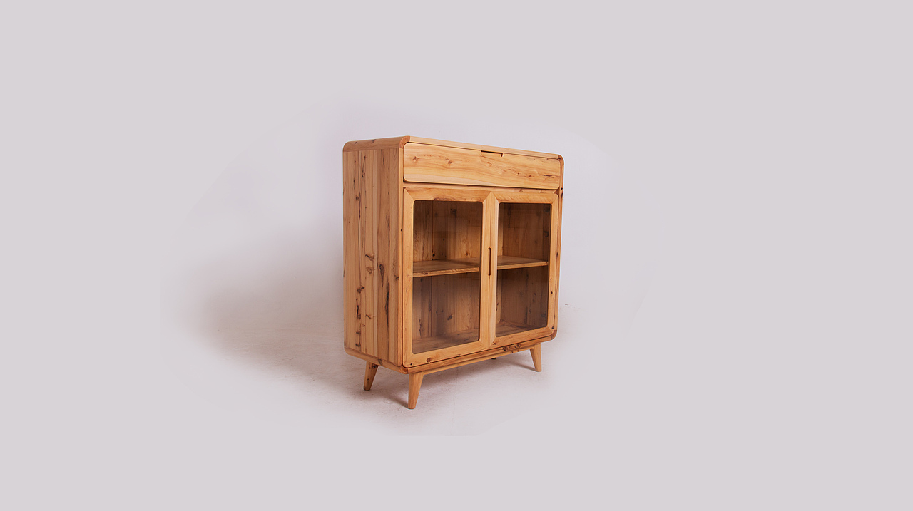 一组榆木原木家具