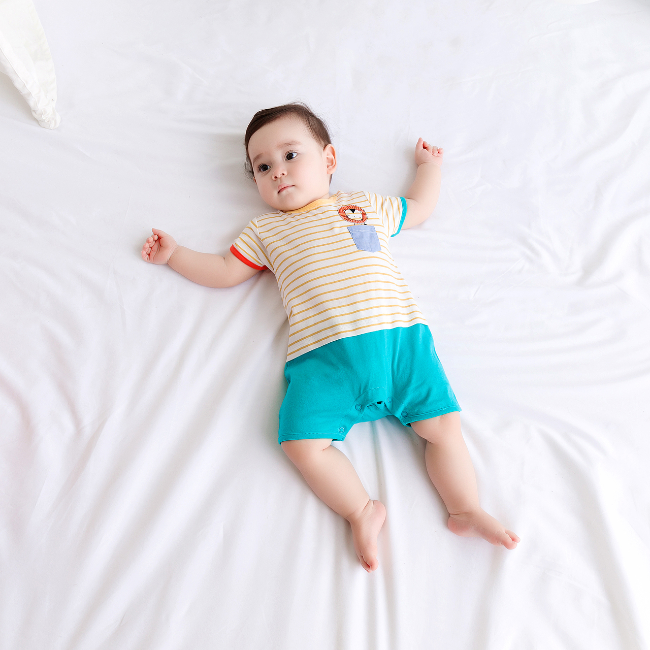 童模外国模特服装拍摄小宝宝幼儿服拍照