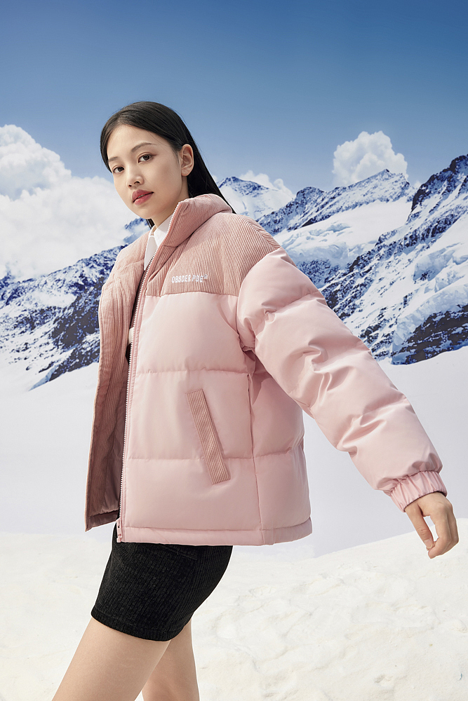 羽绒服拍摄|户外登山（图ZMzczMzkyMTk2） - 产品摄影 - 站酷设计师摄影师StellaTse原创素材 - 站酷ZCOOL