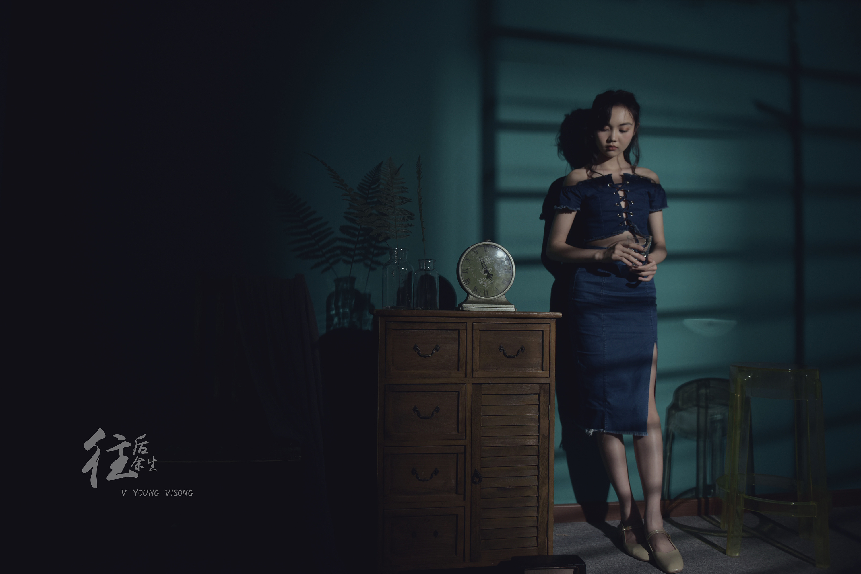 暗调片复古情绪人像摄影 感受光影带来的情绪