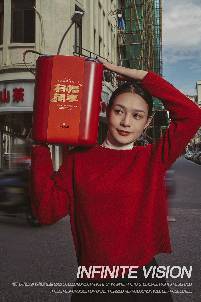 盒气 有福桶享2024新年礼拍摄（图ZMzU3OTU1NTI4） - 产品摄影 - 站酷设计师吴正豪原创素材 - 站酷ZCOOL
