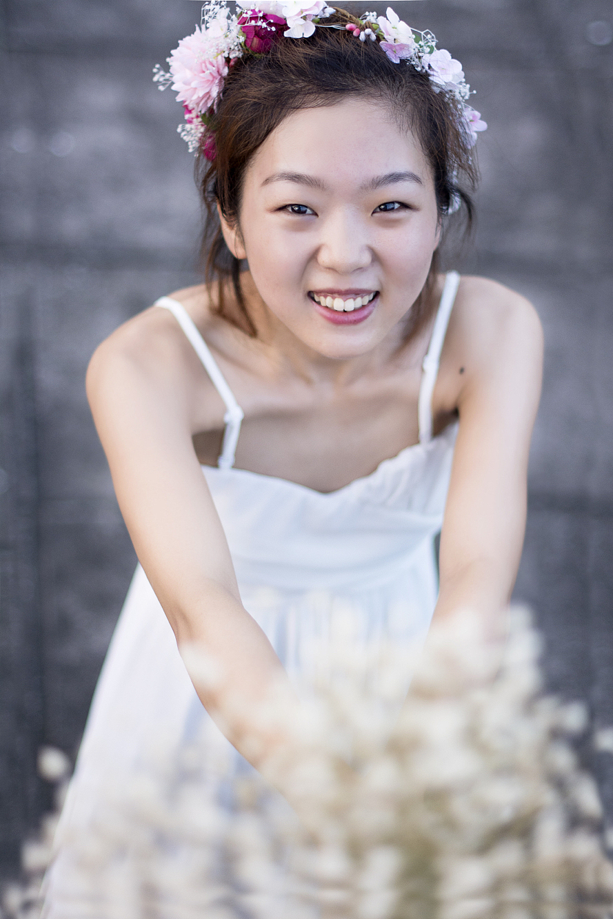 花与少女（图ZNTI4MzM4MDQ=） - 人像摄影 - 站酷设计师465739788原创素材 - 站酷ZCOOL