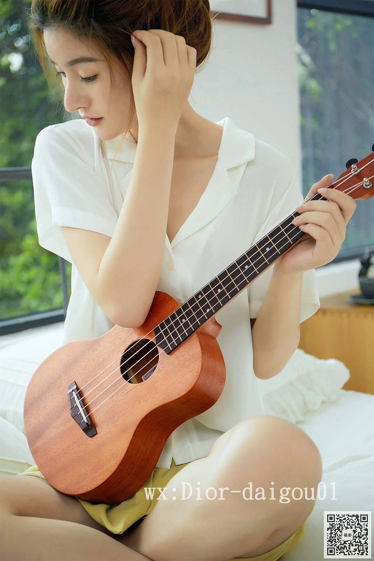 吉他摄影淘宝女装男装产品拍摄外景居家服装静物拍摄