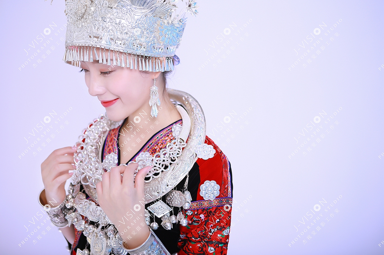 美丽的苗族女孩（图ZMTI4ODQyNjg0） - 人像摄影 - 站酷设计师JEGOO原创素材 - 站酷ZCOOL