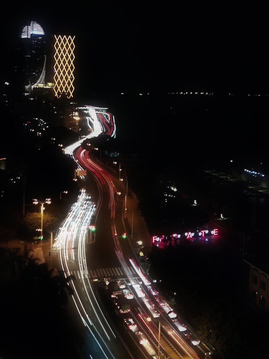 【青】【手机摄影】车水马龙