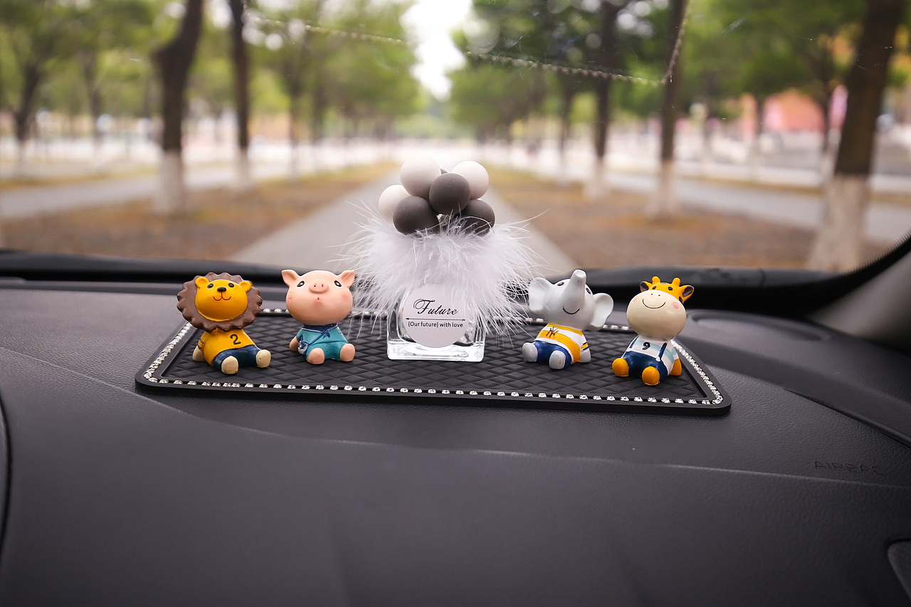 汽车香水座摆件 仰望天空系列拍摄/修图（图ZMTQ3MzM3MDI0） - 产品摄影 - 站酷设计师陈飞扬Matt原创素材 - 站酷ZCOOL