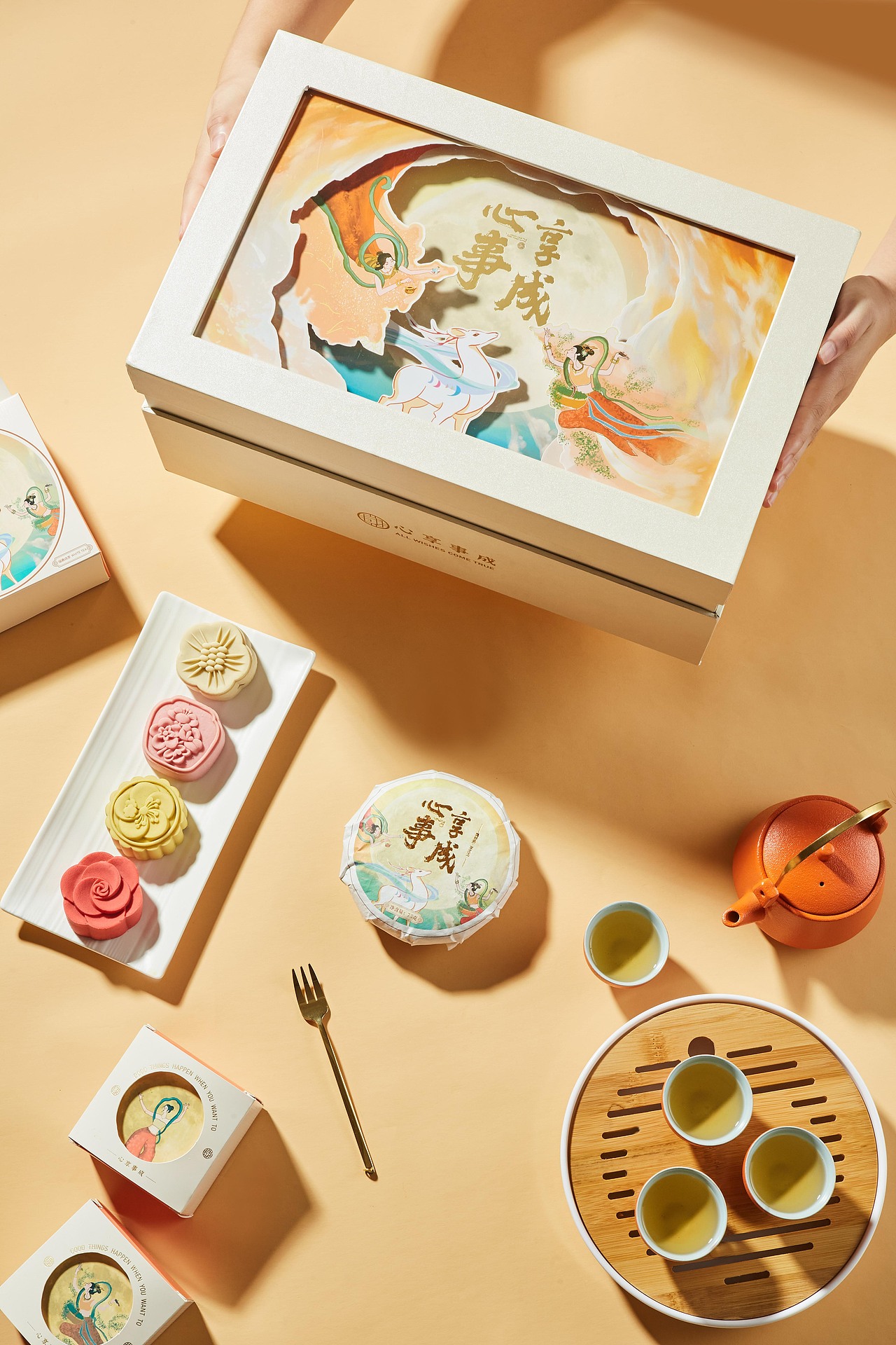 中秋福鼎白茶月饼礼盒（图ZMjcxOTI0NzQw） - 产品摄影 - 站酷设计师福鼎美图商业摄影原创素材 - 站酷ZCOOL