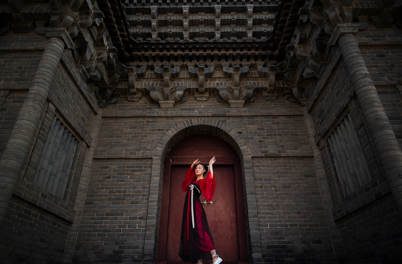 醉霓裳（图ZMjQzMzEzMzYw） - 人像摄影 - 站酷设计师头大带不上帽原创素材 - 站酷ZCOOL