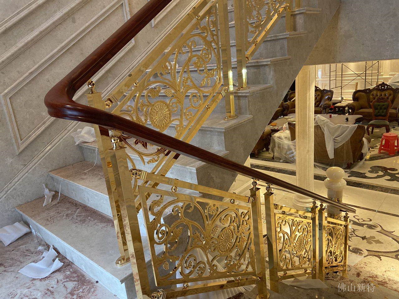 表面金属镀金铜楼梯扶手