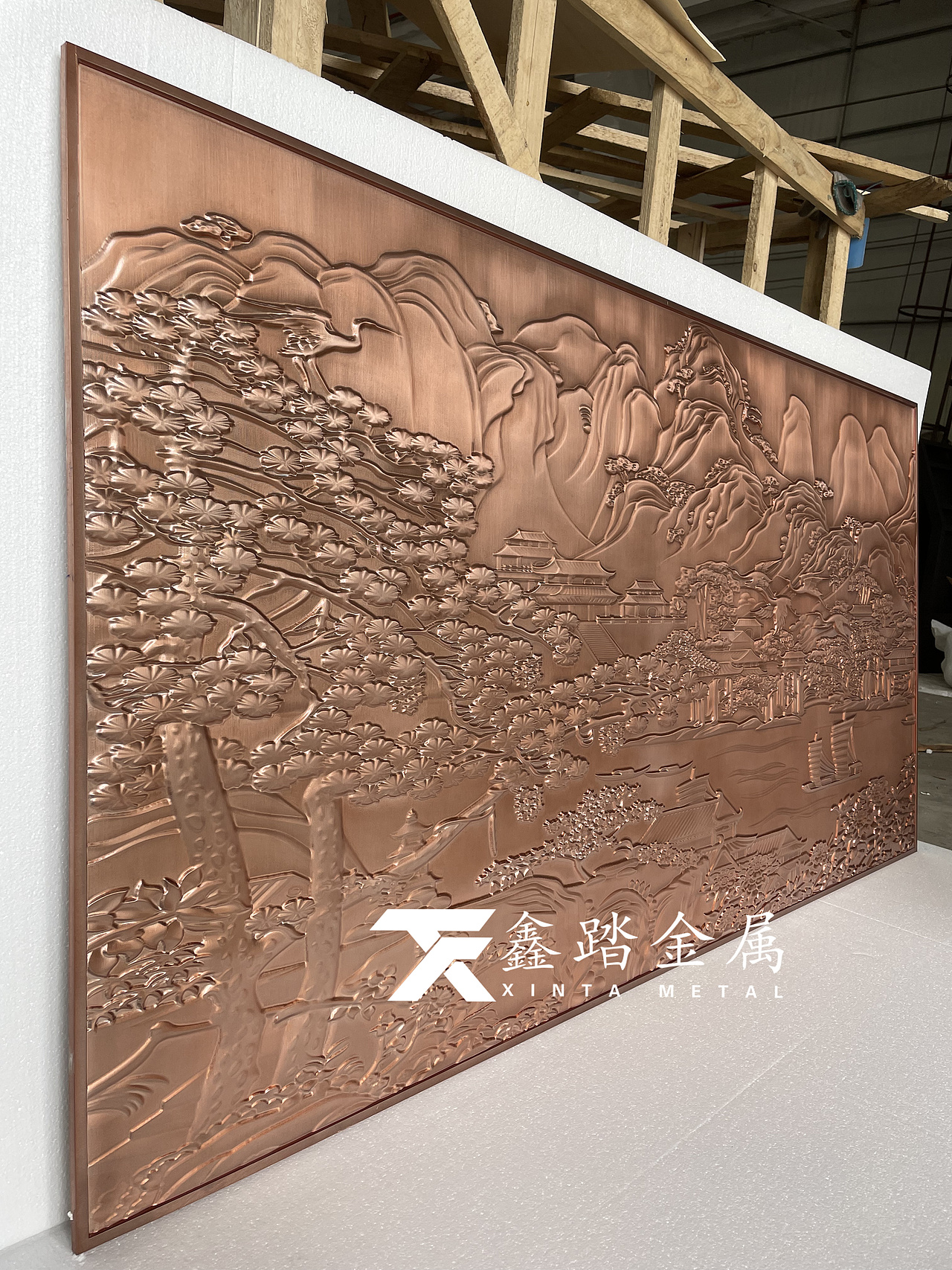 10mm铝板单面浮雕迎客松山水壁画效果栩栩如生