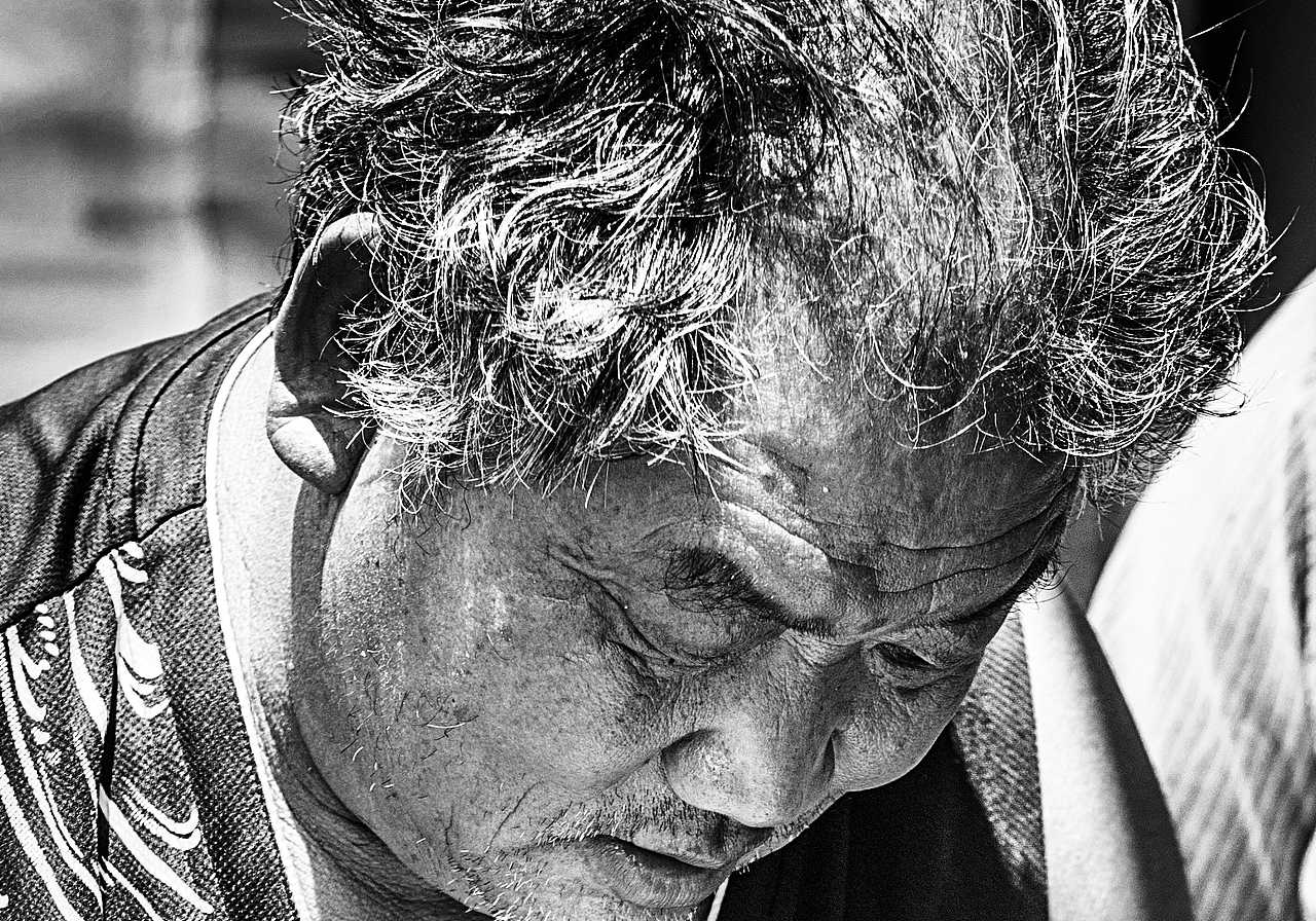 街头棋王(图ZNTU5NjE2NTY=) - 人文/纪实摄影 - 站酷设计师暖象摄影工作室原创素材 - 站酷ZCOOL