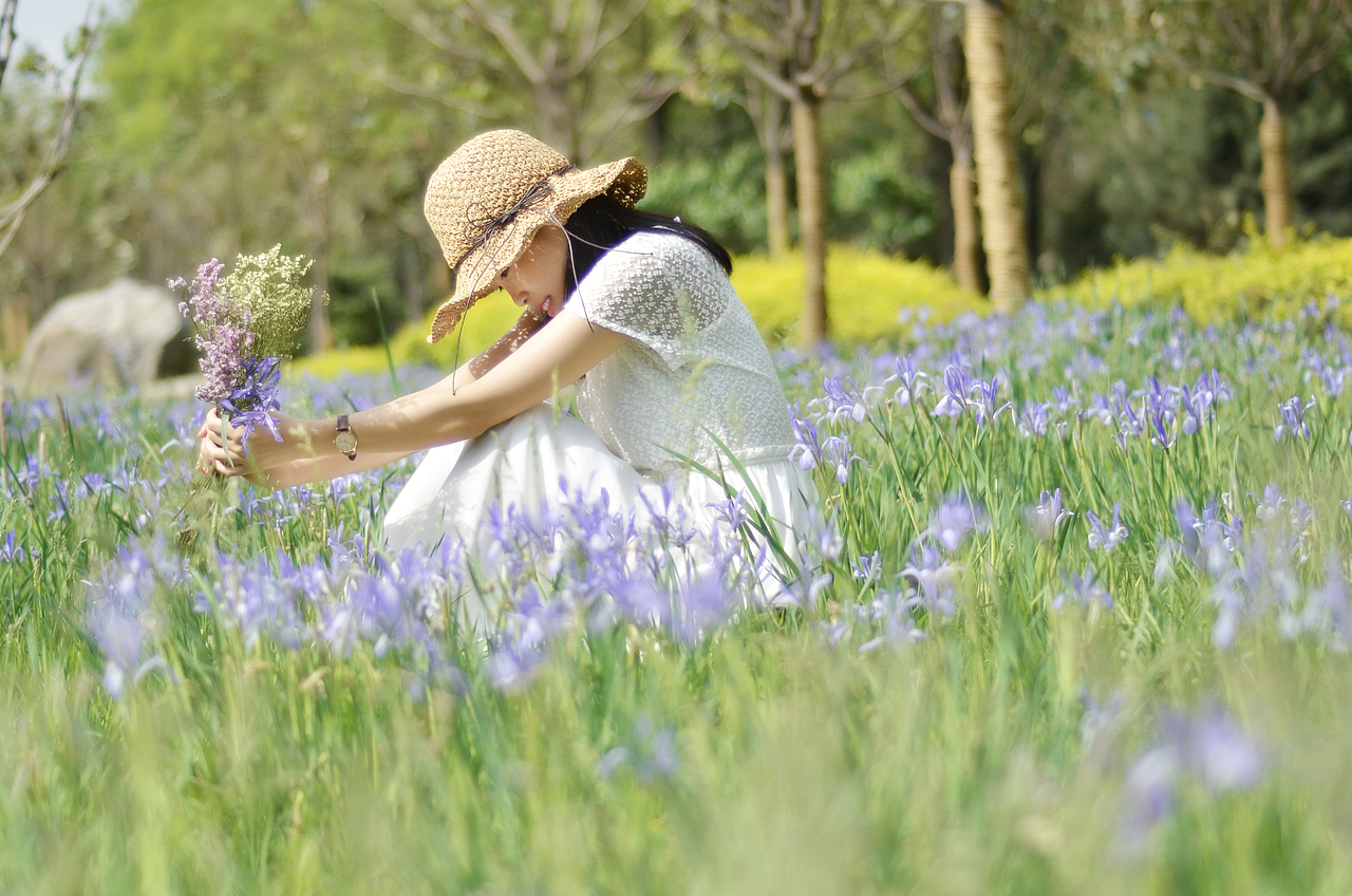 抓住春天的尾巴（图ZODU1NzE2NTY=） - 人像摄影 - 站酷设计师乀Viktor原创素材 - 站酷ZCOOL