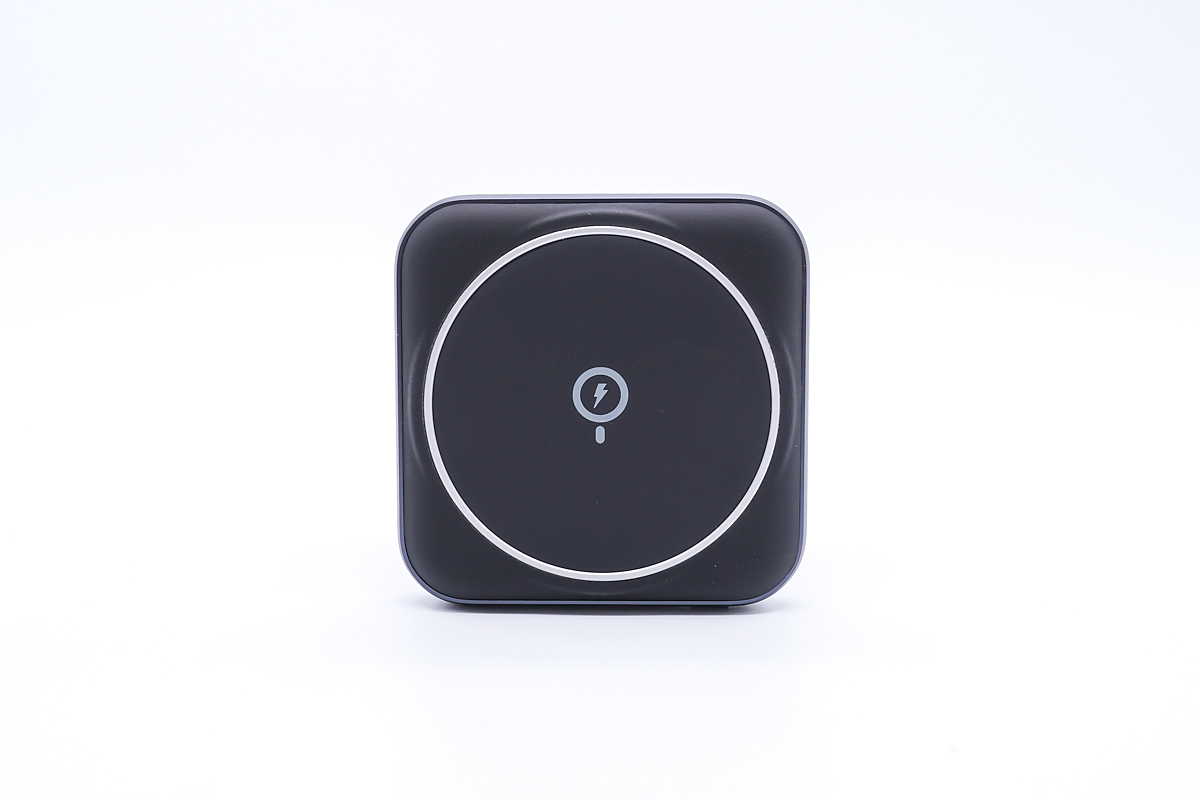 MOMAX MagSafe 磁吸无线充电宝3500mAh 评测