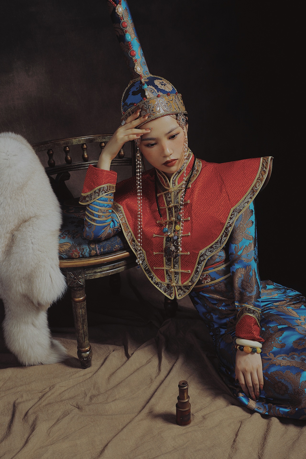 蒙古服饰人像