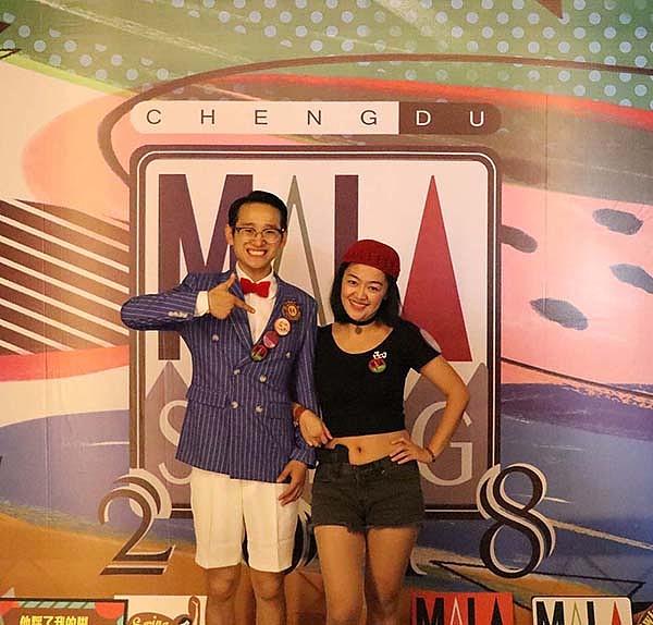 扁平复古海报及其应用