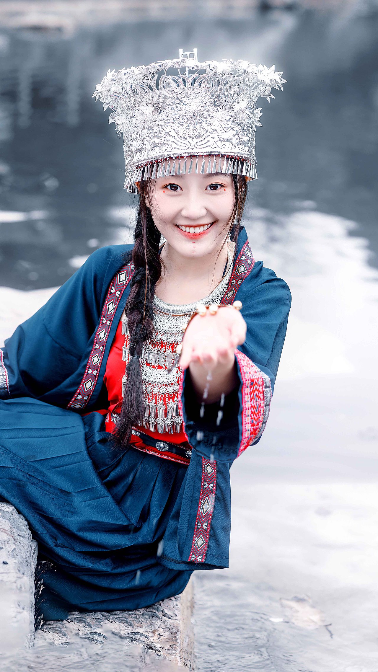 这样的苗族少女 得醉倒多少小伙子|摄影|人像摄影|平了个平平平