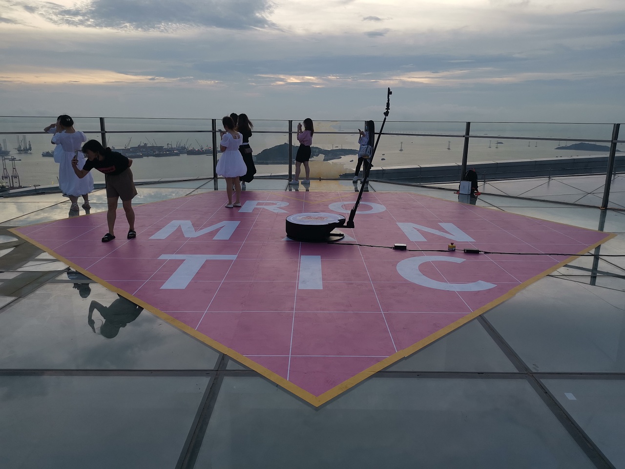 360度环绕拍摄|摄影|人像摄影|竭力互动小陈 - 原创作品 - 站酷