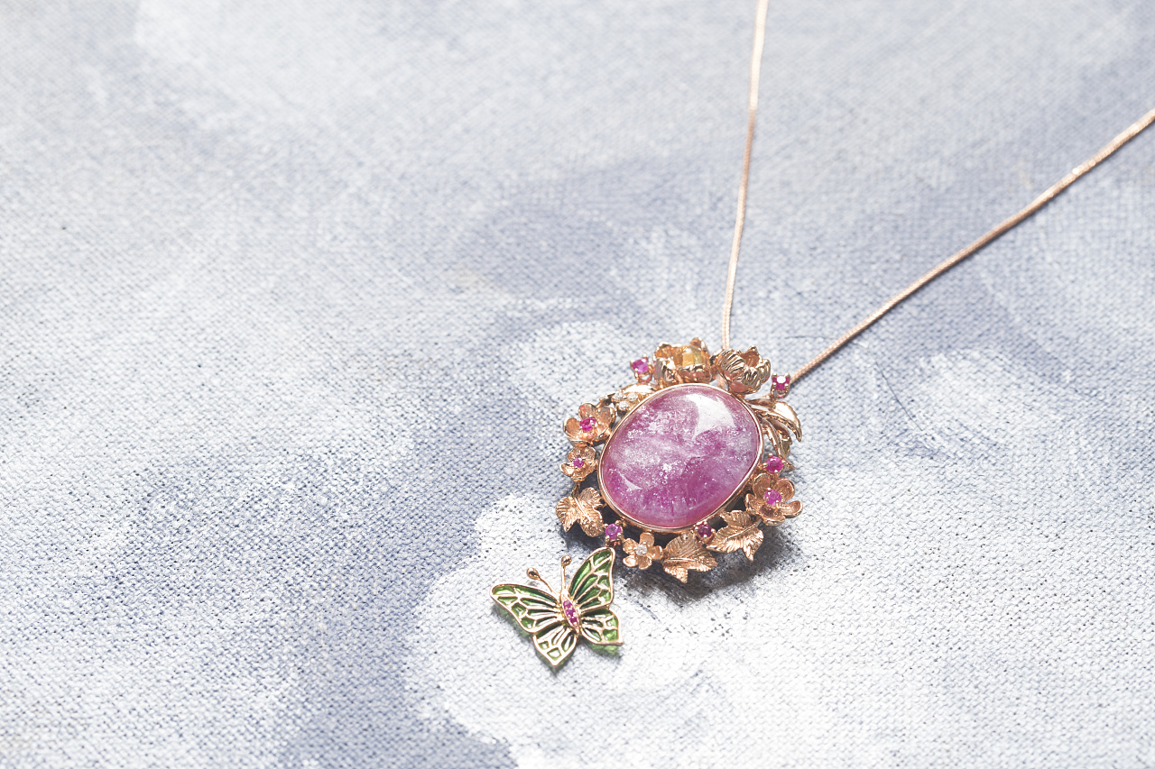 碧玺项链订制设计:一枝红艳露凝香