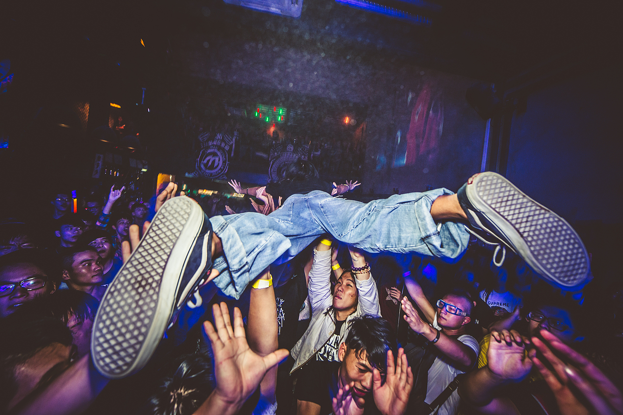 330金属音乐节广州站（图ZMjE4NDMxMzI=） - 人像摄影 - 站酷设计师凹凸蜀黍原创素材 - 站酷ZCOOL