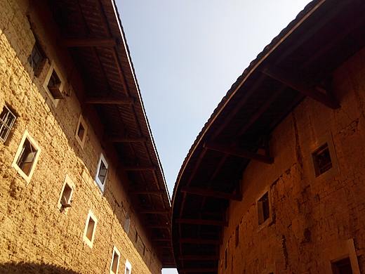 【坐井观天 · 摄影】