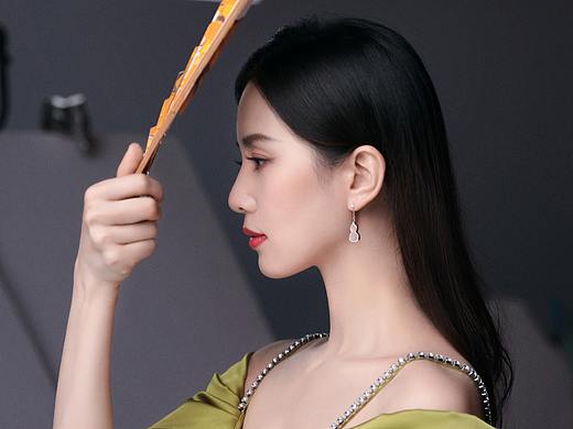 黄衫女子《刘诗诗》