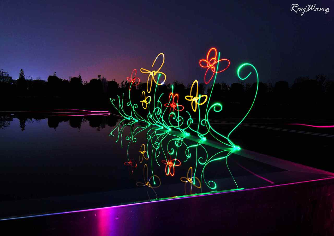 静光绘涂鸦作品byroywang