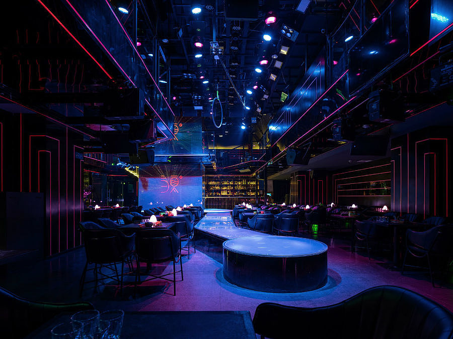 成都酒吧设计丨乐享当夏今朝有酒今朝醉丨川颂装饰