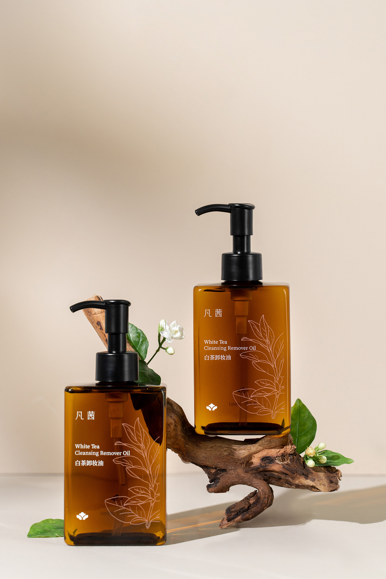 卸妆油拍摄练习（图ZMjYyNDI1NTcy） - 产品摄影 - 站酷设计师luliq原创素材 - 站酷ZCOOL