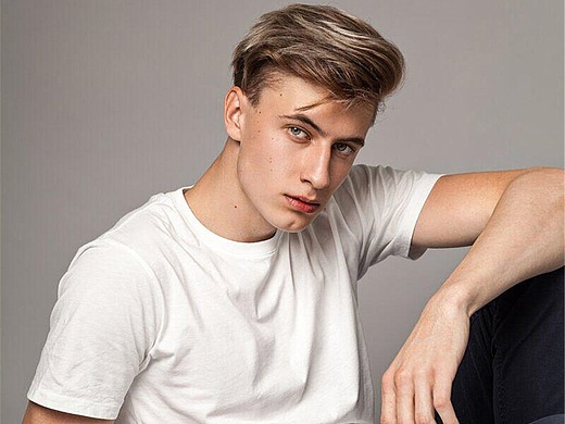 轻商务西装男装拍摄nikita c